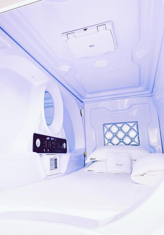 Met A Space Pod @ Boat Quay Singapura Exterior foto